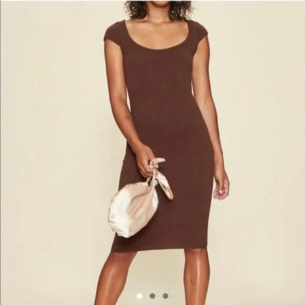 Lpa Dresses | Lpa Dark Brown Sweater Dress Cap Sleeve Midi Size Large | Color: Brown | Size: L | Ladyduds's Closet Lpa Dresses | Lpa Dark Brown Sweater Dress Cap Sleeve Midi Size Large | Color: Brown | Size: L | Ladyduds's Closet